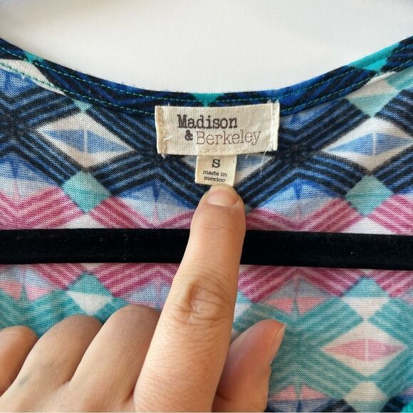 Bundle of 2 Madison & Berkeley Tank Tops - Size S and L - Picture 5 of 12